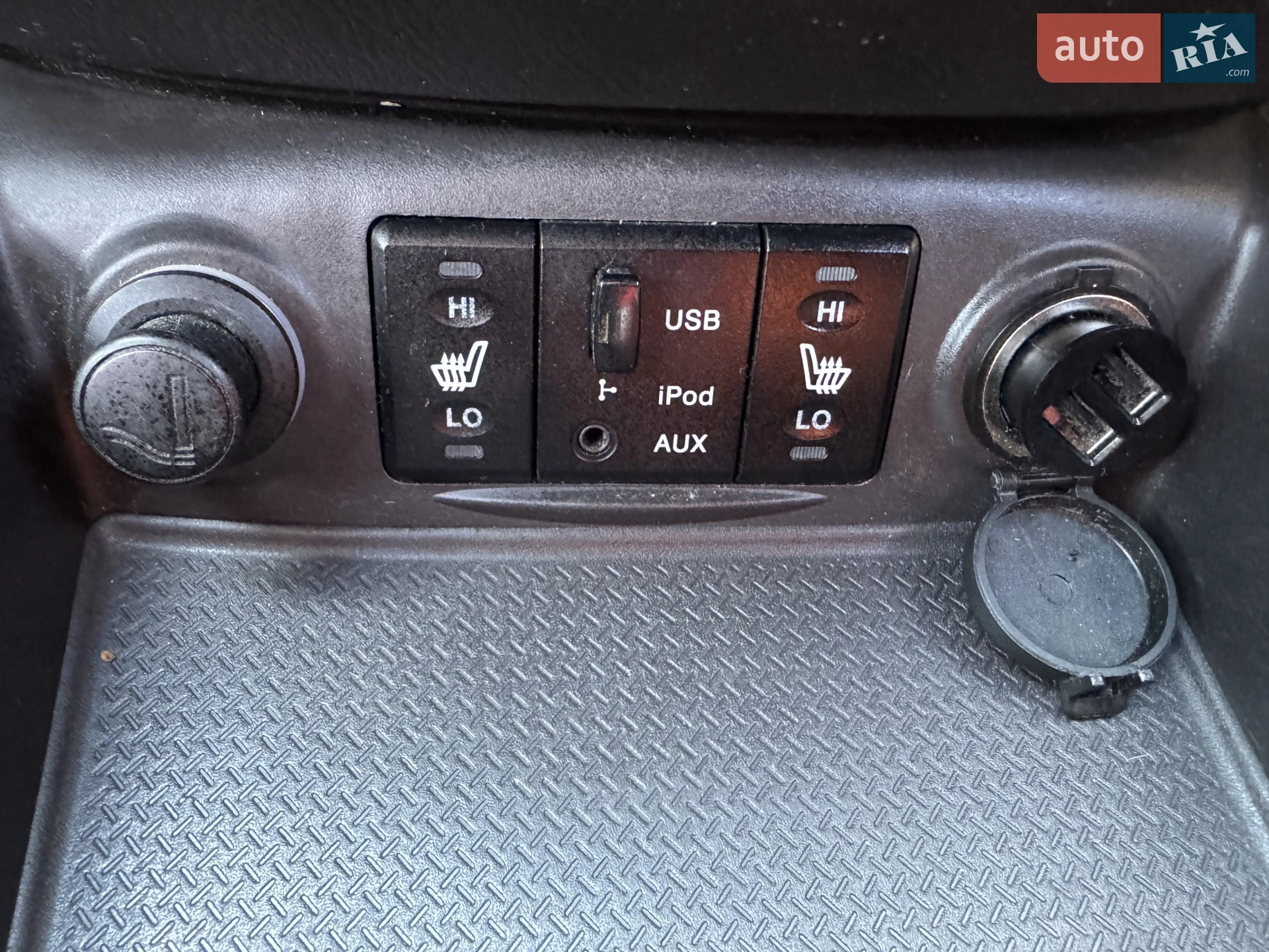 2011 Hyundai Santa Fe - мініатюра 11