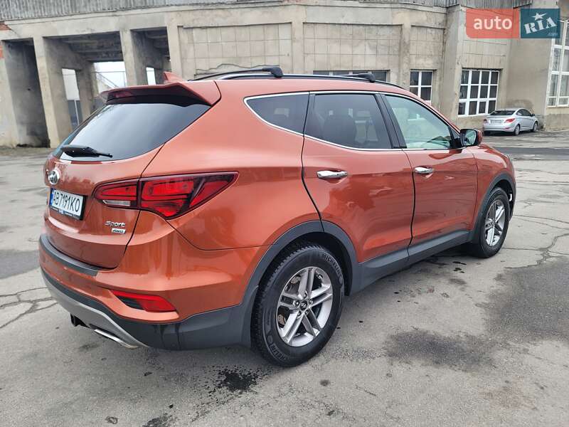 Позашляховик / Кросовер Hyundai Santa FE 2016 в Вінниці