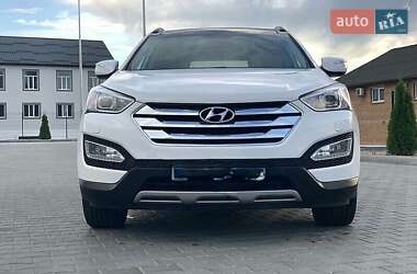 Внедорожник / Кроссовер Hyundai Santa FE 2013 в 