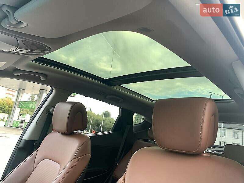 Позашляховик / Кросовер Hyundai Santa FE 2013 в Харкові