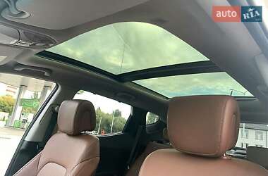 Внедорожник / Кроссовер Hyundai Santa FE 2013 в 