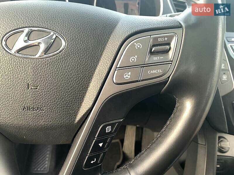 Позашляховик / Кросовер Hyundai Santa FE 2013 в Харкові