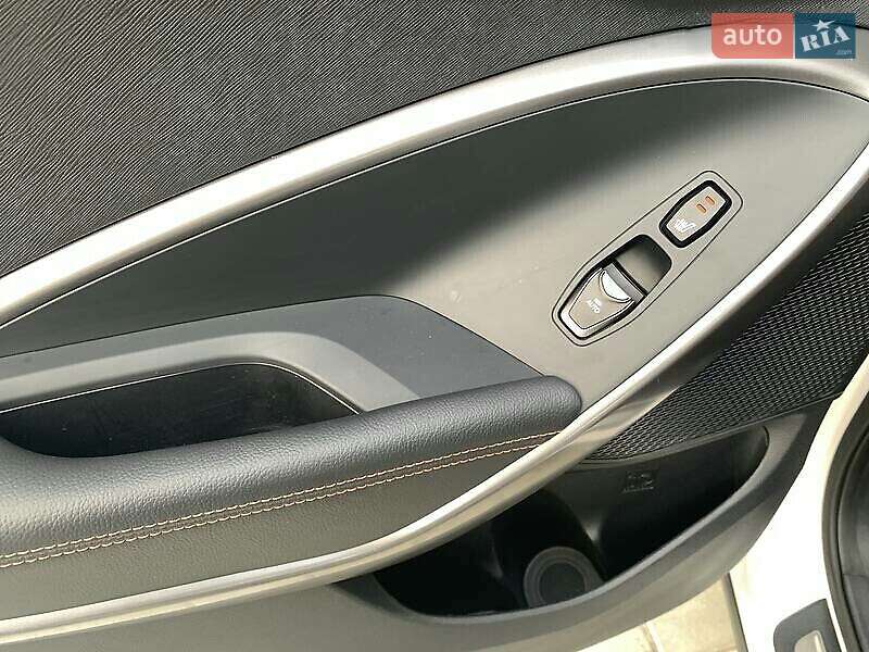 Позашляховик / Кросовер Hyundai Santa FE 2013 в Харкові