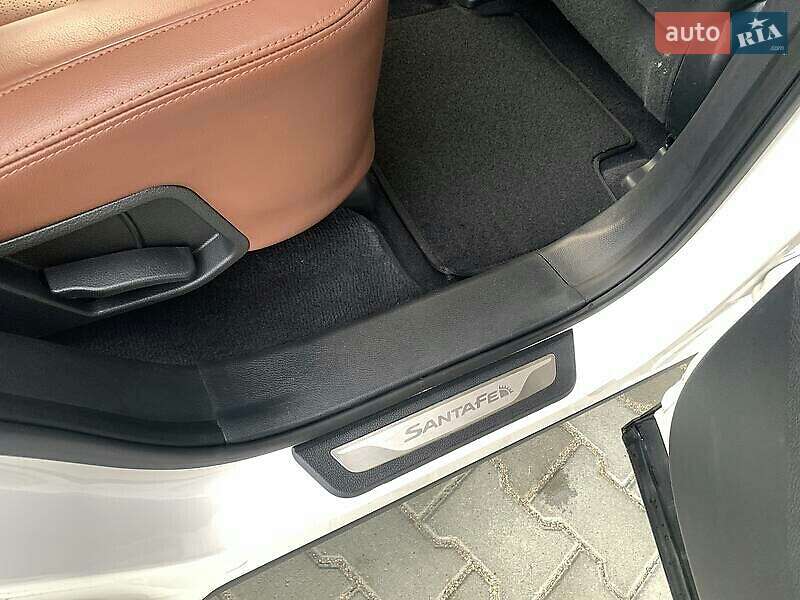 Позашляховик / Кросовер Hyundai Santa FE 2013 в Харкові