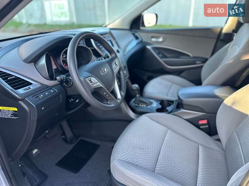 Позашляховик / Кросовер Hyundai Santa FE 2015 в Києві