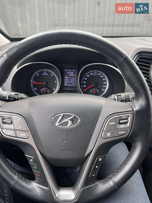 Внедорожник / Кроссовер Hyundai Santa FE 2014 в Ужгороде фото 6 Внедорожник / Кроссовер Hyundai Santa FE 2014 в Ужгороде