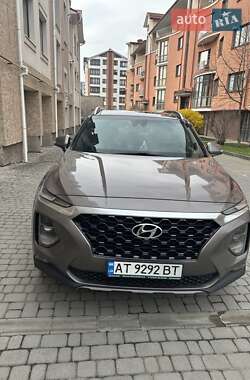 Внедорожник / Кроссовер Hyundai Santa FE 2019 в 