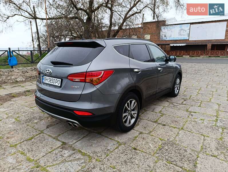 Внедорожник / Кроссовер Hyundai Santa FE 2012 в Белгороде-Днестровском