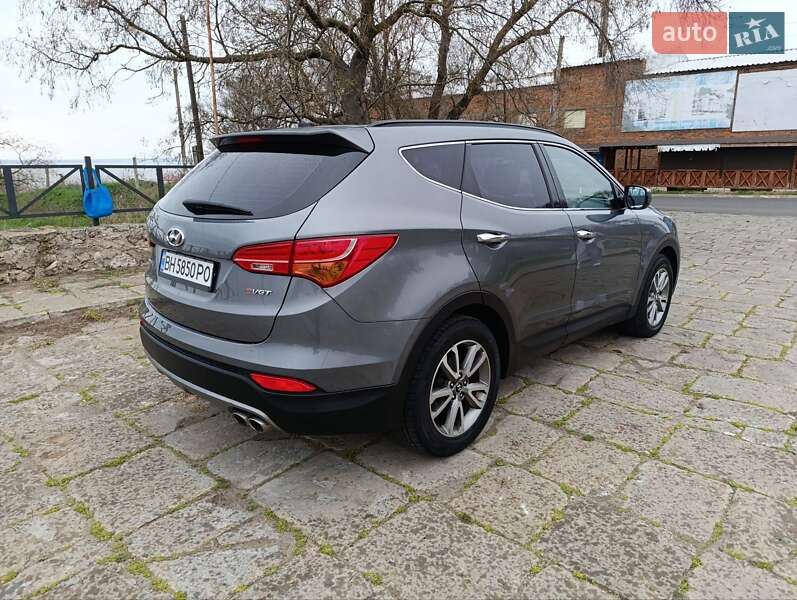 Внедорожник / Кроссовер Hyundai Santa FE 2012 в Белгороде-Днестровском