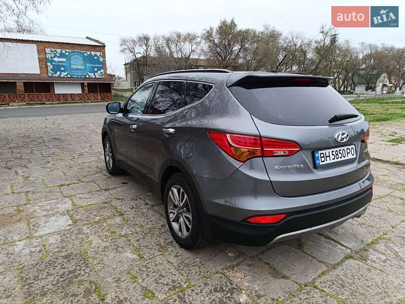 Внедорожник / Кроссовер Hyundai Santa FE 2012 в Белгороде-Днестровском