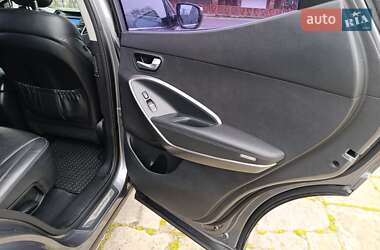 Внедорожник / Кроссовер Hyundai Santa FE 2012 в 