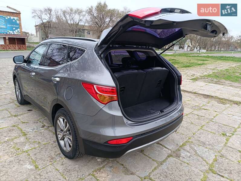 Внедорожник / Кроссовер Hyundai Santa FE 2012 в Белгороде-Днестровском