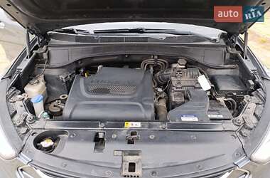 Внедорожник / Кроссовер Hyundai Santa FE 2012 в 