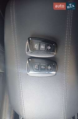 Внедорожник / Кроссовер Hyundai Santa FE 2014 в 