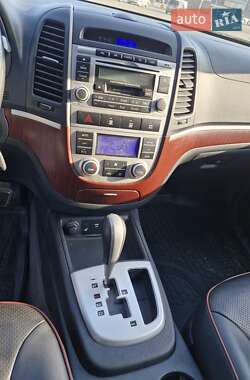 Позашляховик / Кросовер Hyundai Santa FE 2008 в 