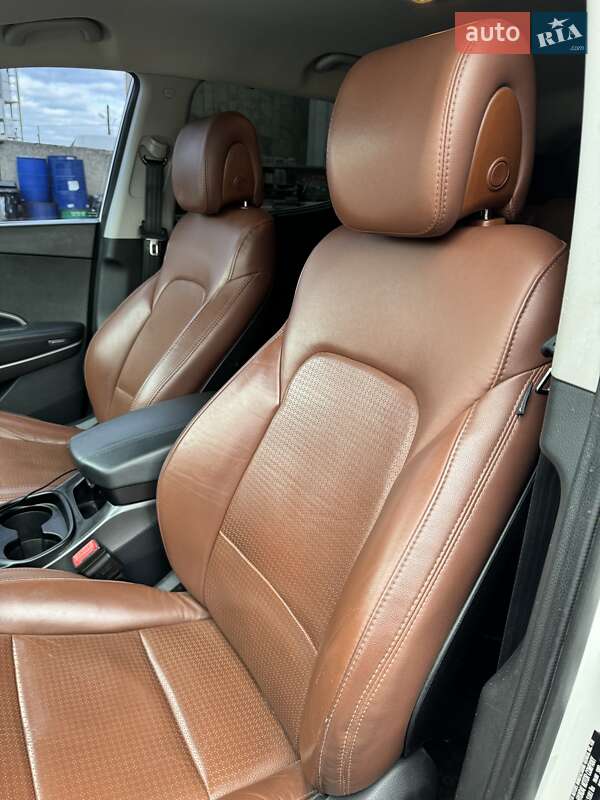 Внедорожник / Кроссовер Hyundai Santa FE 2013 в Львове