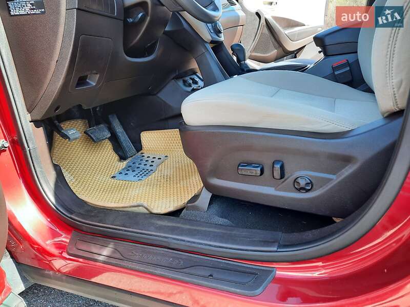 Позашляховик / Кросовер Hyundai Santa FE 2016 в Борисполі