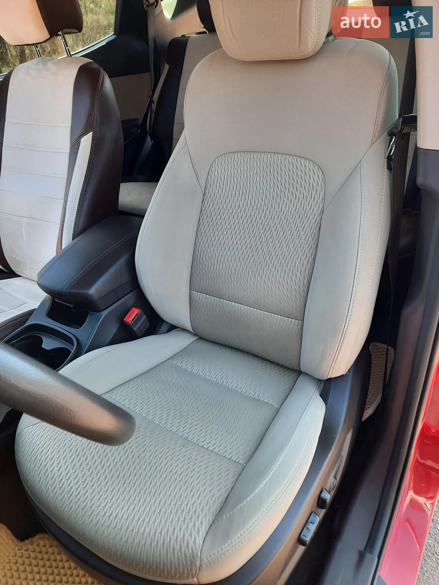 2016 Hyundai Santa Fe - мініатюра 19