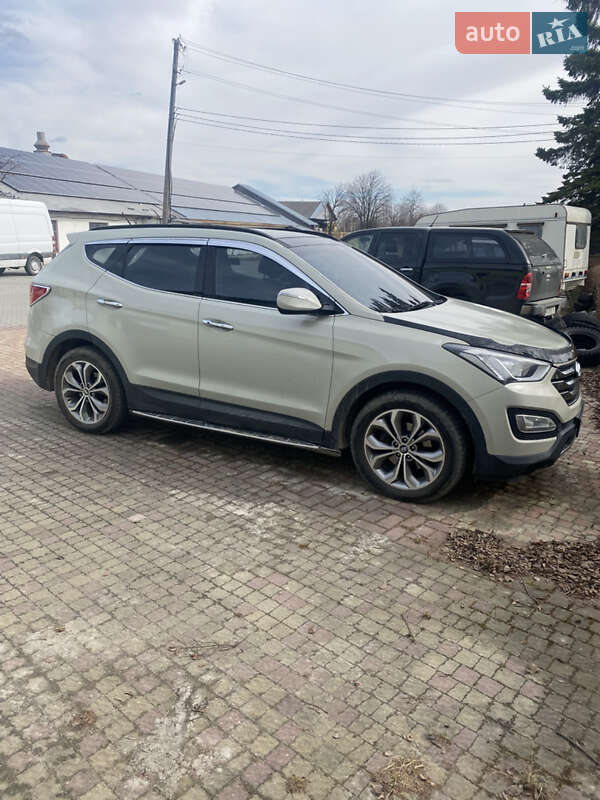 Внедорожник / Кроссовер Hyundai Santa FE 2014 в Дрогобыче