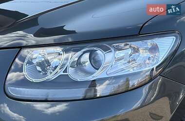 Внедорожник / Кроссовер Hyundai Santa FE 2012 в 