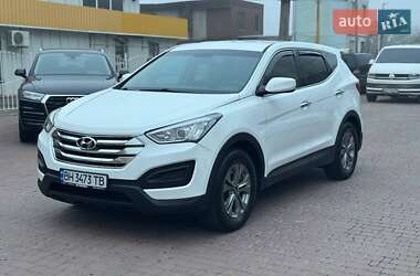 Позашляховик / Кросовер Hyundai Santa FE 2015 в 