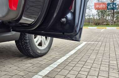 Внедорожник / Кроссовер Hyundai Santa FE 2010 в 
