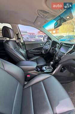 Внедорожник / Кроссовер Hyundai Santa FE 2017 в 
