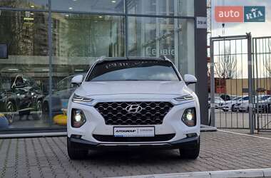 Внедорожник / Кроссовер Hyundai Santa FE 2019 в 