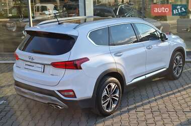 Внедорожник / Кроссовер Hyundai Santa FE 2019 в 
