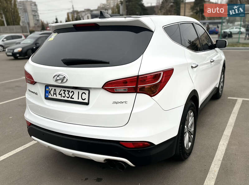 Позашляховик / Кросовер Hyundai Santa FE 2015 в Києві