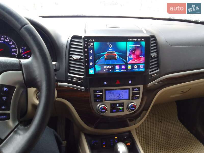 Внедорожник / Кроссовер Hyundai Santa FE 2010 в Виннице