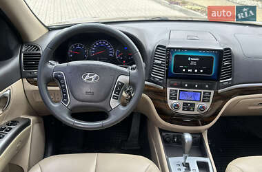 Внедорожник / Кроссовер Hyundai Santa FE 2011 в 