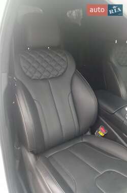 Позашляховик / Кросовер Hyundai Santa FE 2021 в 