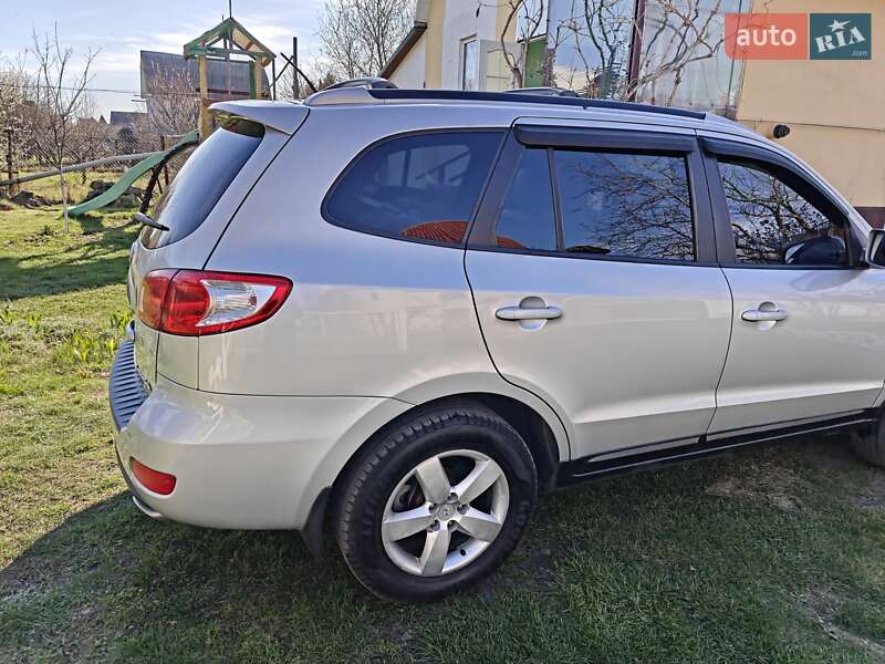 Позашляховик / Кросовер Hyundai Santa FE 2008 в Києві