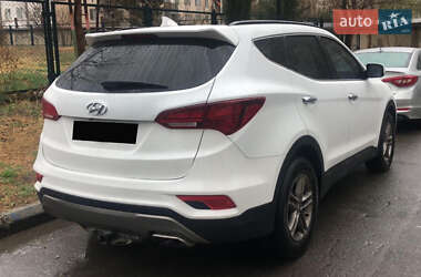 Внедорожник / Кроссовер Hyundai Santa FE 2016 в 