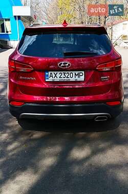 Внедорожник / Кроссовер Hyundai Santa FE 2015 в 
