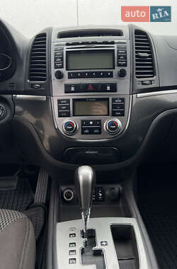 Внедорожник / Кроссовер Hyundai Santa FE 2010 в 