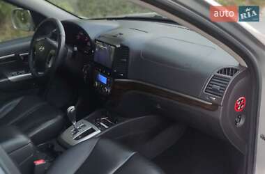 Позашляховик / Кросовер Hyundai Santa FE 2011 в 