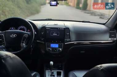 Позашляховик / Кросовер Hyundai Santa FE 2011 в 
