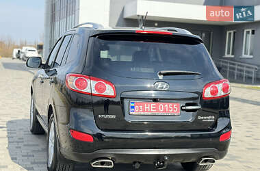 Внедорожник / Кроссовер Hyundai Santa FE 2011 в 