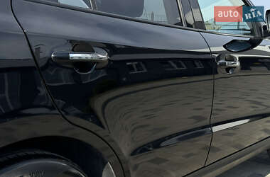Внедорожник / Кроссовер Hyundai Santa FE 2011 в 