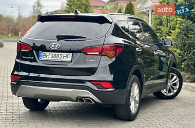 Позашляховик / Кросовер Hyundai Santa FE 2016 в 