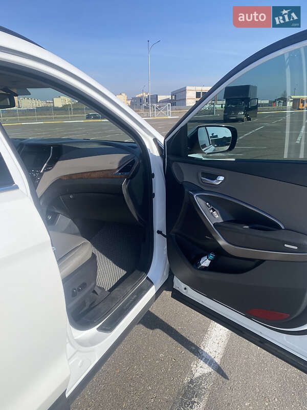 Позашляховик / Кросовер Hyundai Santa FE 2017 в Одесі