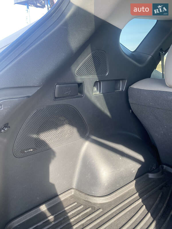 Позашляховик / Кросовер Hyundai Santa FE 2017 в Одесі