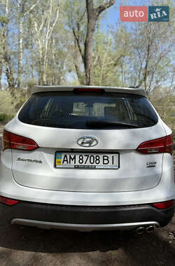 Внедорожник / Кроссовер Hyundai Santa FE 2013 в 