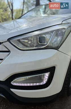 Внедорожник / Кроссовер Hyundai Santa FE 2013 в 