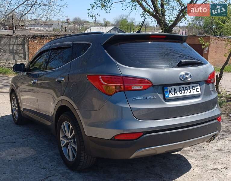 Позашляховик / Кросовер Hyundai Santa FE 2014 в Краснограді