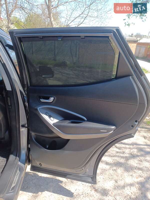 Позашляховик / Кросовер Hyundai Santa FE 2014 в Краснограді