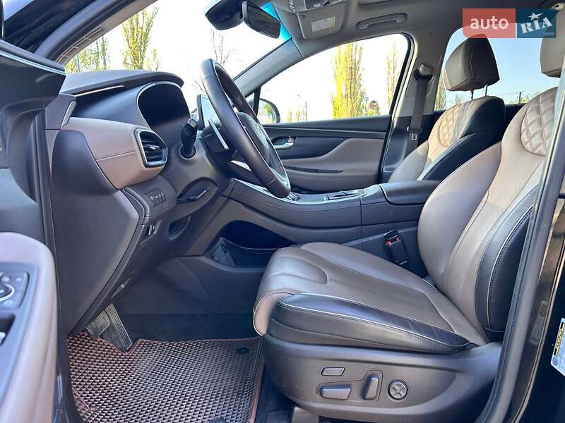 Позашляховик / Кросовер Hyundai Santa FE 2023 в Миколаєві