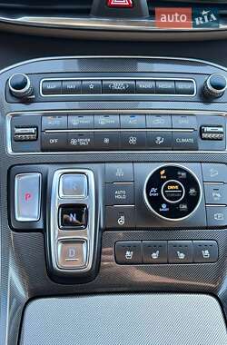 Внедорожник / Кроссовер Hyundai Santa FE 2023 в 